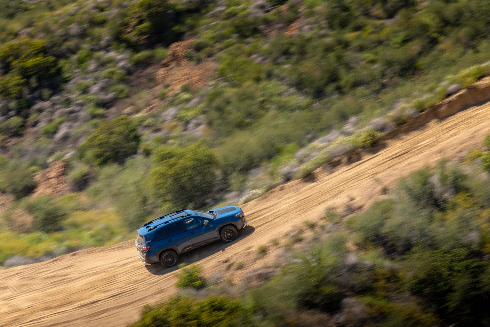 SMALL_2027_Subaru_Forester_Wilderness_Hybrid_01__8_